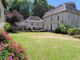  Maison à vendre 15 + pièces 900 m²