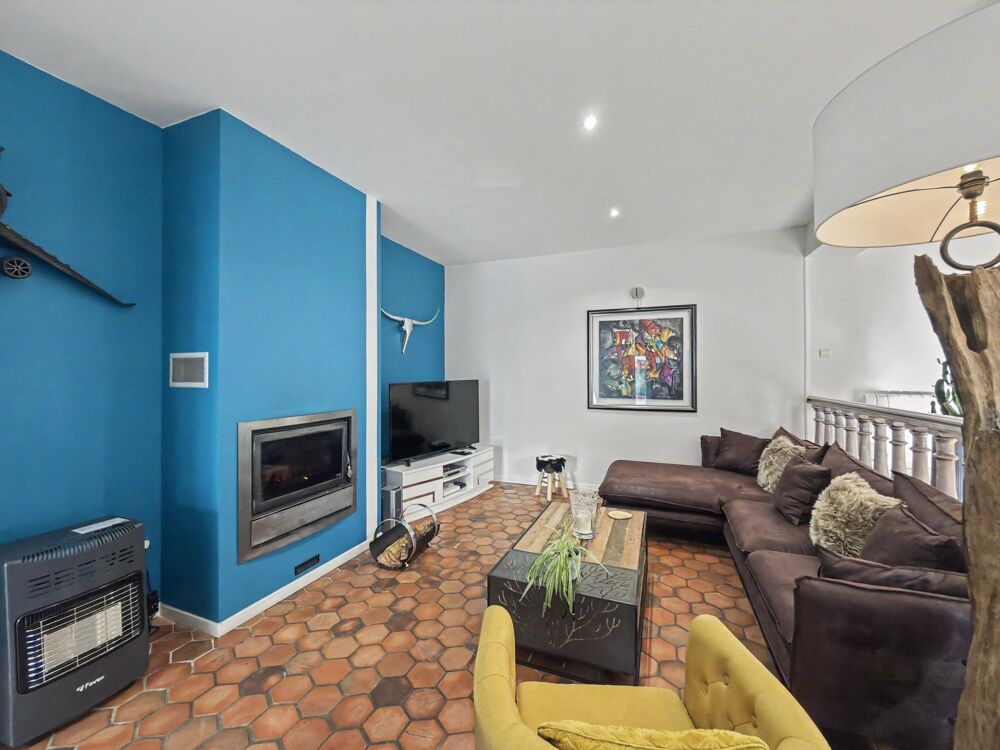 Maison familiale de 149 m² avec dépendance, piscine et grand terrain  Changé