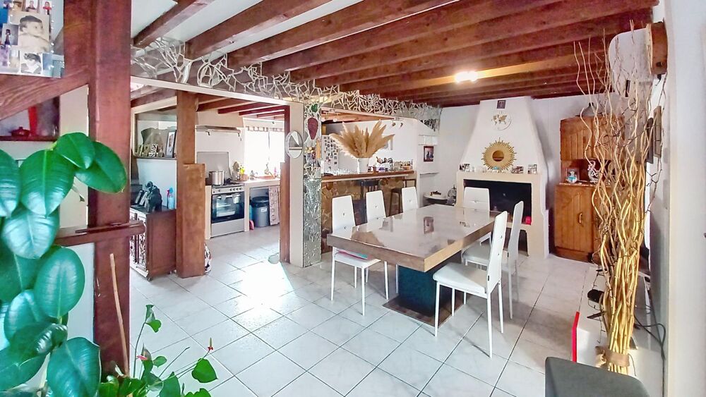 Vente Maison Maison de village de 125 m² - 3 terrasses - grand garage. Serignan