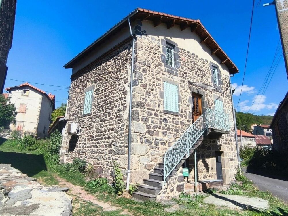 Vente Maison Maison en pierres de 72 m² à Rouillas Haut (Aydat) Aydat