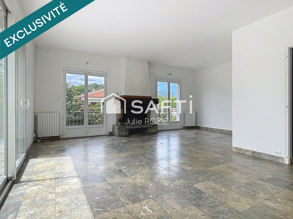 À Castelnau, maison de 120 m², 4 ch, garage et sous-sol.