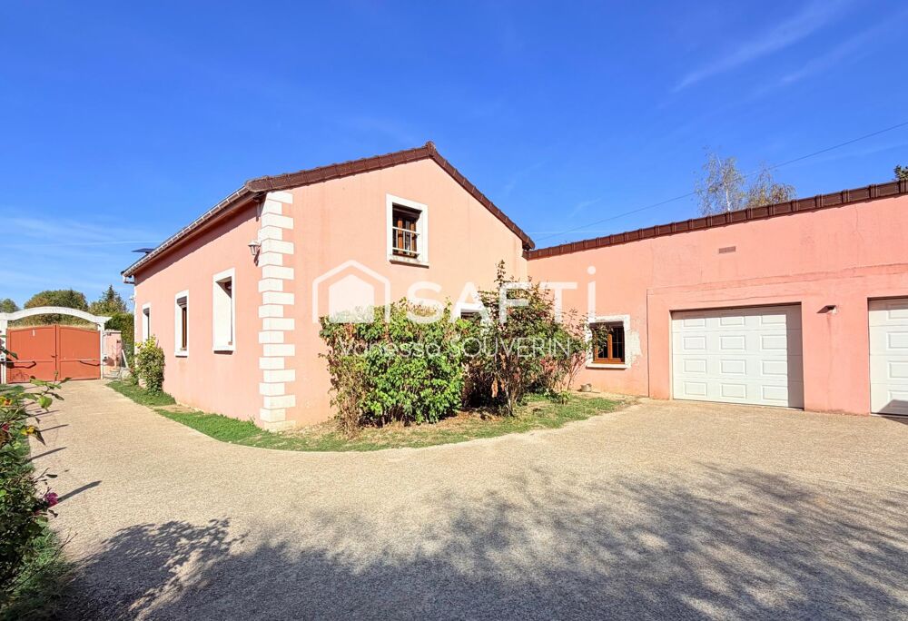 Vente Maison Maison T7 avec piscine et garages sur 1266 m2 clos Provins