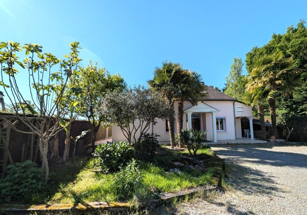 Vente Maison grande maison avec 4 ch à 10 min d'Angers. Angers