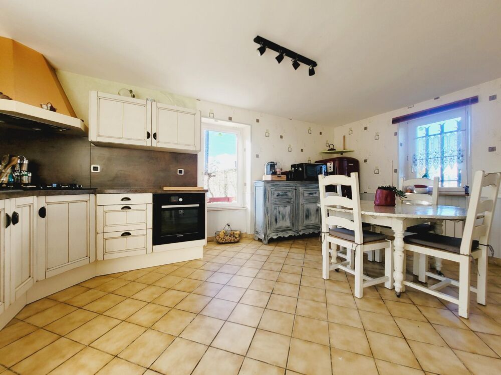 Vente Maison Corps de ferme 5 pièce - 5200 m2 de terrain dont 3400 m2 constructibles Varaville