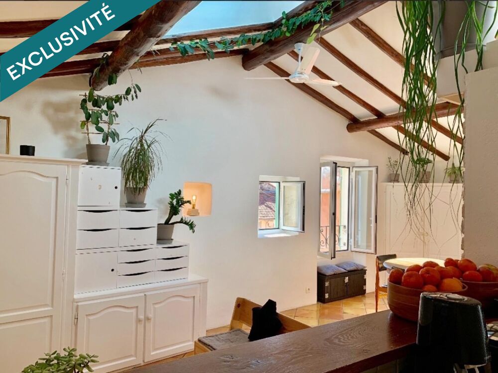 Coup de coeur pour cette charmante maison de village avec vue mer