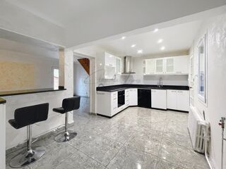  Maison  vendre 6 pices 111 m