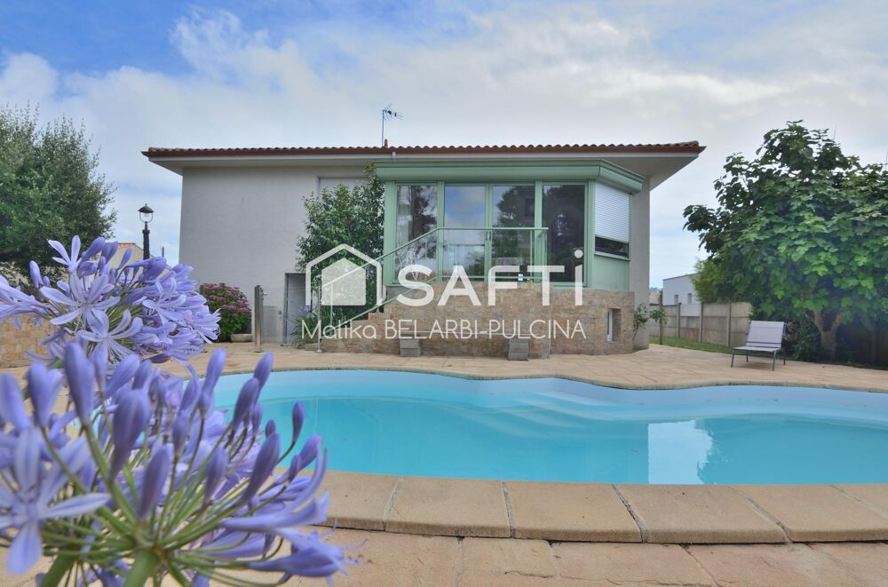 Vente Maison Charme familial avec piscine et sous-sol aménagé Sables d olonne