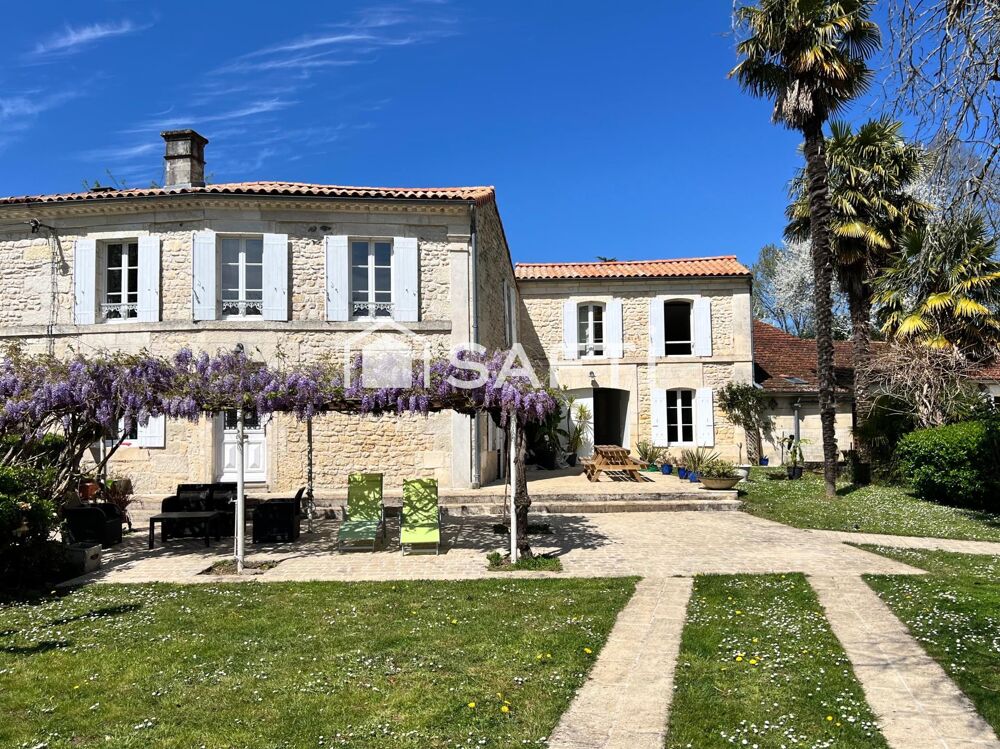 Vente Maison Très belle propriété d'environ 246 m2 à Chaniers. Chaniers
