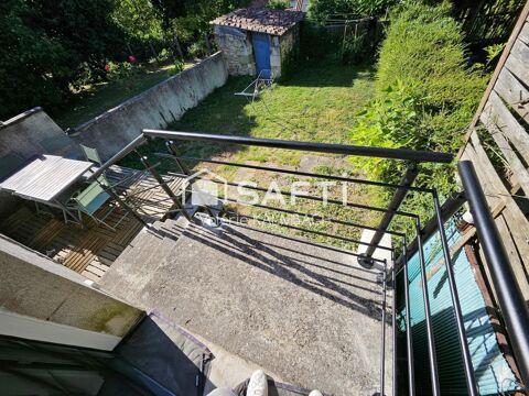   Maison avec jardin – Bourg-Charente Maison - 4 pièce(s) - 110 m²
