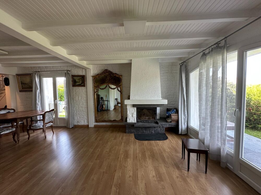 Vente Maison Maison familiale avec piscine – Environnement calme et recherché Saint-loubes