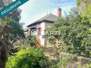 Vente Maison Maison avec dépendances et terrain d'env. 1,5 ha. Barry-d'islemade