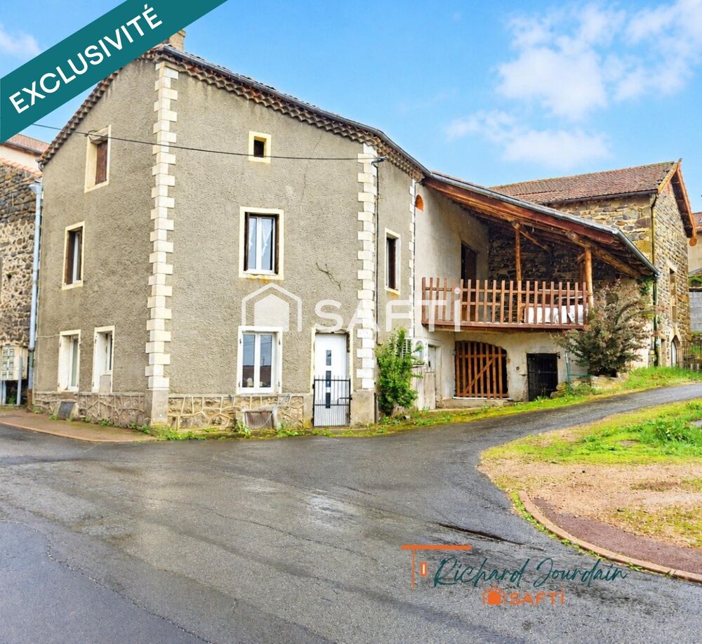 Petite maison de bourg avec écurie & grange  à finir de rénover