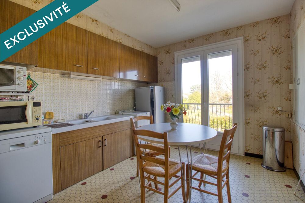 Vente Maison Maison traditionnelle des années 70 avec sous-sol complet et grand jardin avec un puits Graulhet