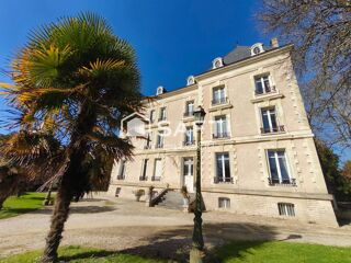  Maison à vendre 15 + pièces 550 m²