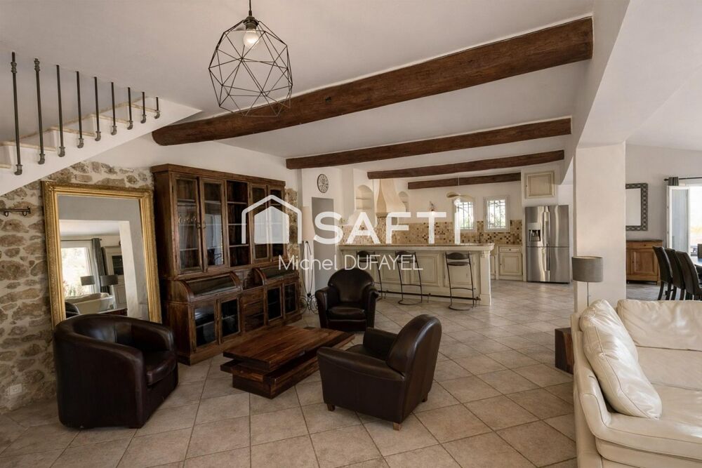 Vente Maison Bastide en pierre sur 3550 m² avec piscine Bagnols-en-foret