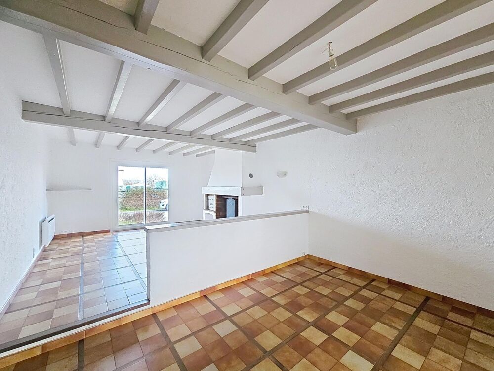 Maison de plain-pied avec dépendances  Villeneuve-la-Comptal  Idéale artisan ou projet évolutif