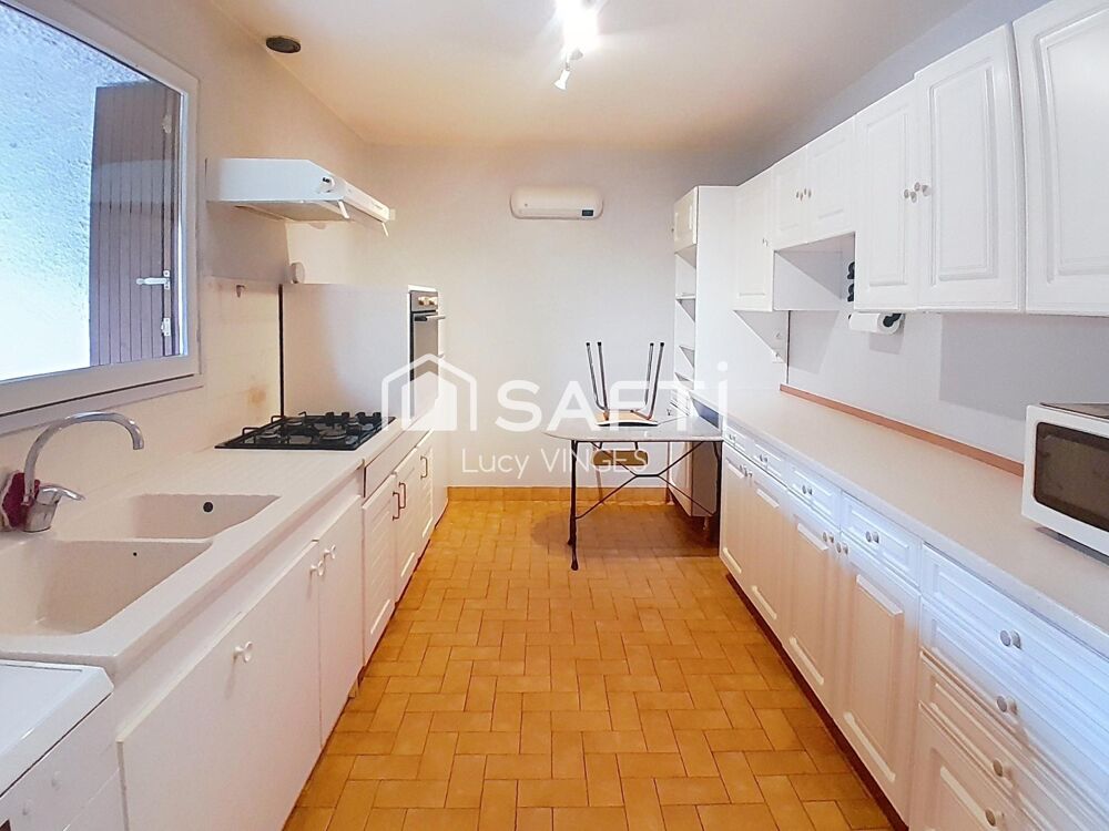 Maison de plain-pied avec piscine et 3 chambres