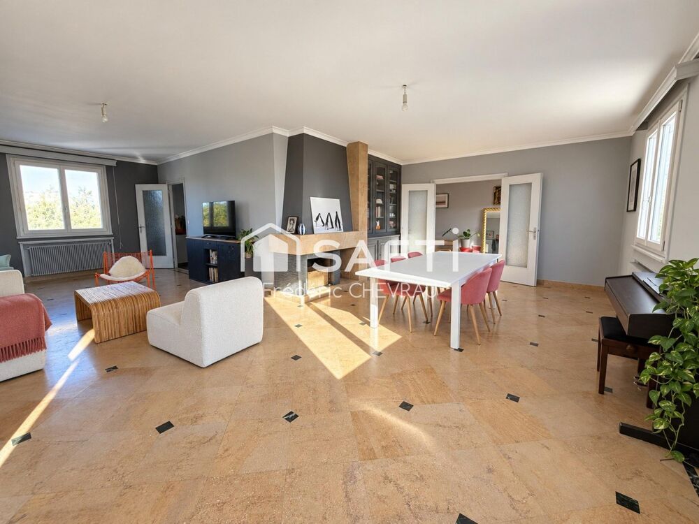 Vente Maison Charnay-lès-Mâcon : 250 m² pour vivre en grand Charnay-les-macon
