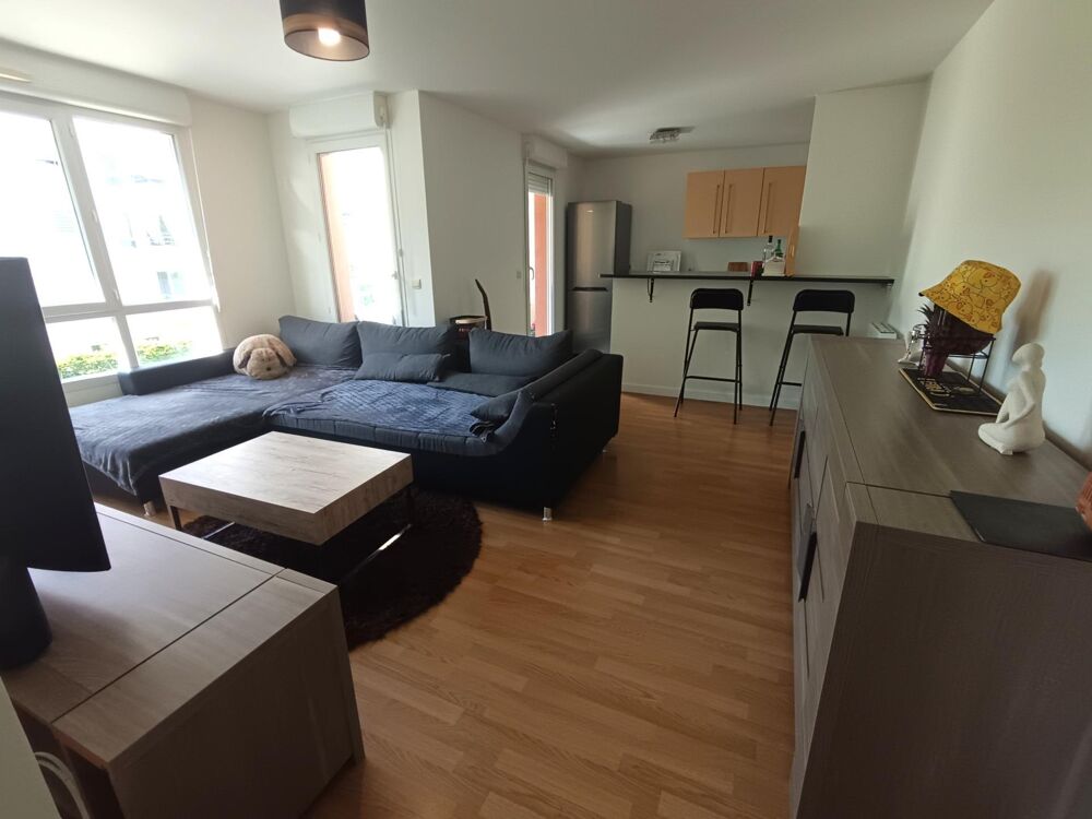 Vente Appartement Très bel Appartement 3P avec extérieur au pied de la Gare RER de Cergy-le-Haut Cergy