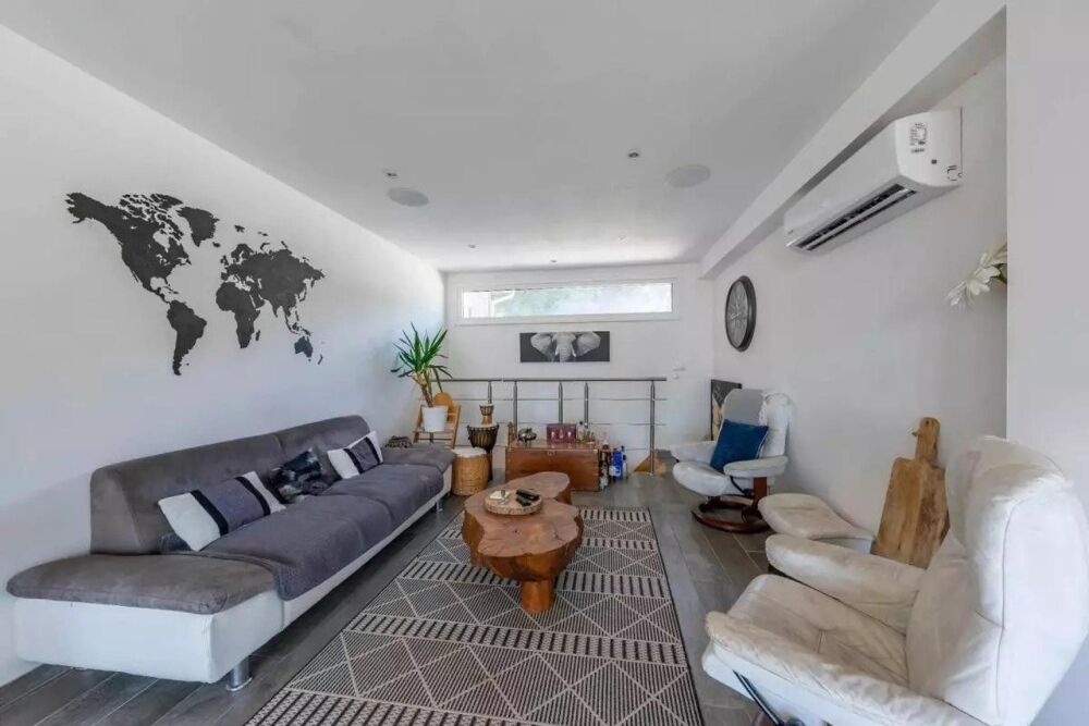 Vente Maison Villa exceptionnelle à Linas Linas