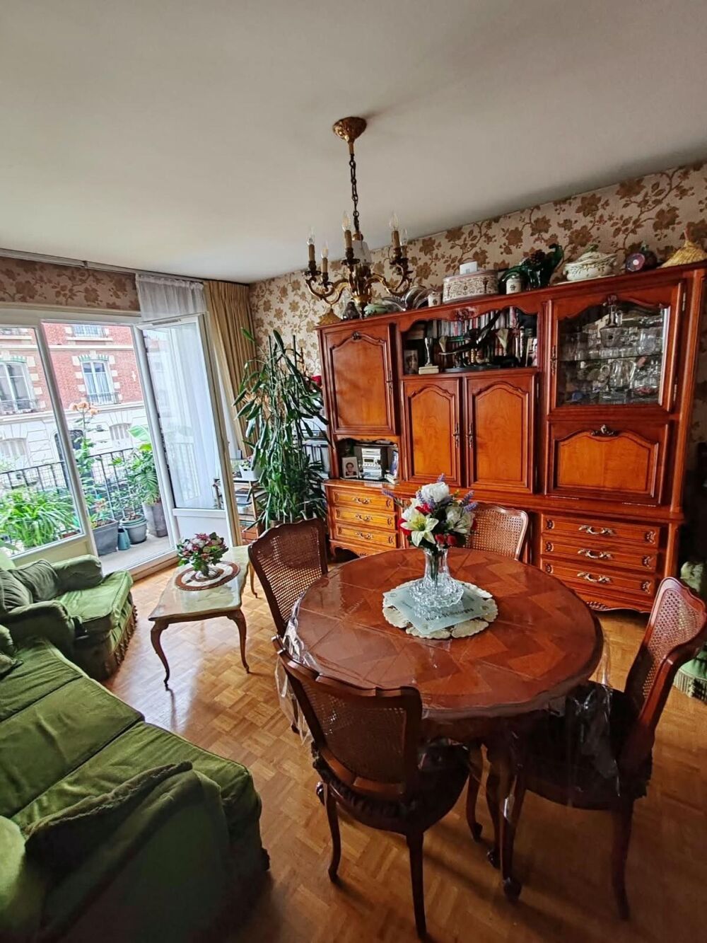 Vente Appartement Appartement dans une résidence sécurisé avec parking couvert, au coeur d'un secteur recherché. Courbevoie