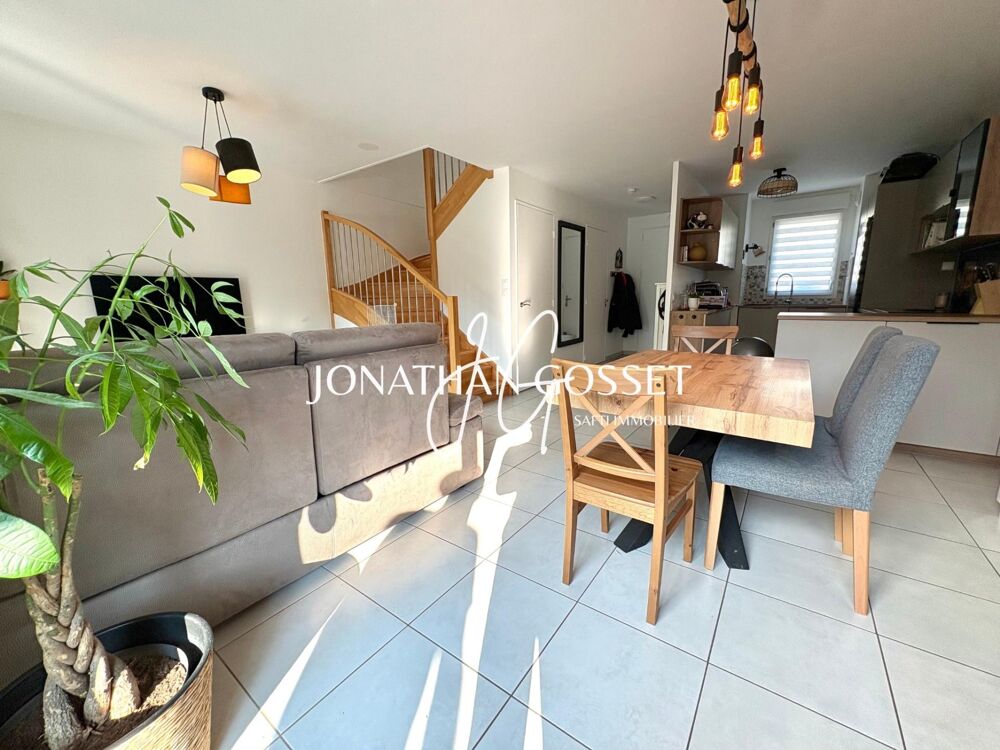 Andrésy: Maison très récente de 2021 - 4 pièces - 3 chambres- 82m² et 335m² de terrain