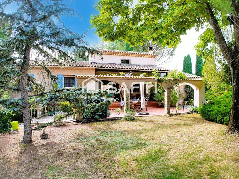 2 Maisons sur 4000m² au coeur du Luberon