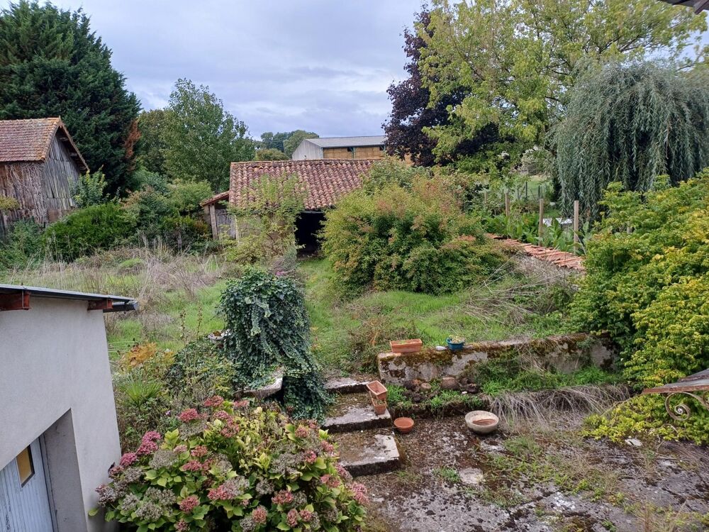 Vente Maison Maison de Village idéale grande Famille Montboyer