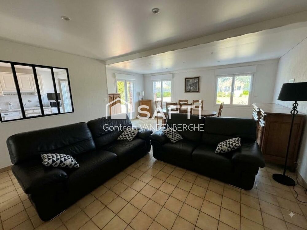 Vente Maison Maison 4 Pièces ( 2 chambres et un bureau) 102 m² à Steenbecque Steenbecque