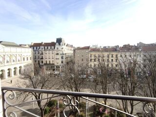  Appartement à vendre 7 pièces 200 m²