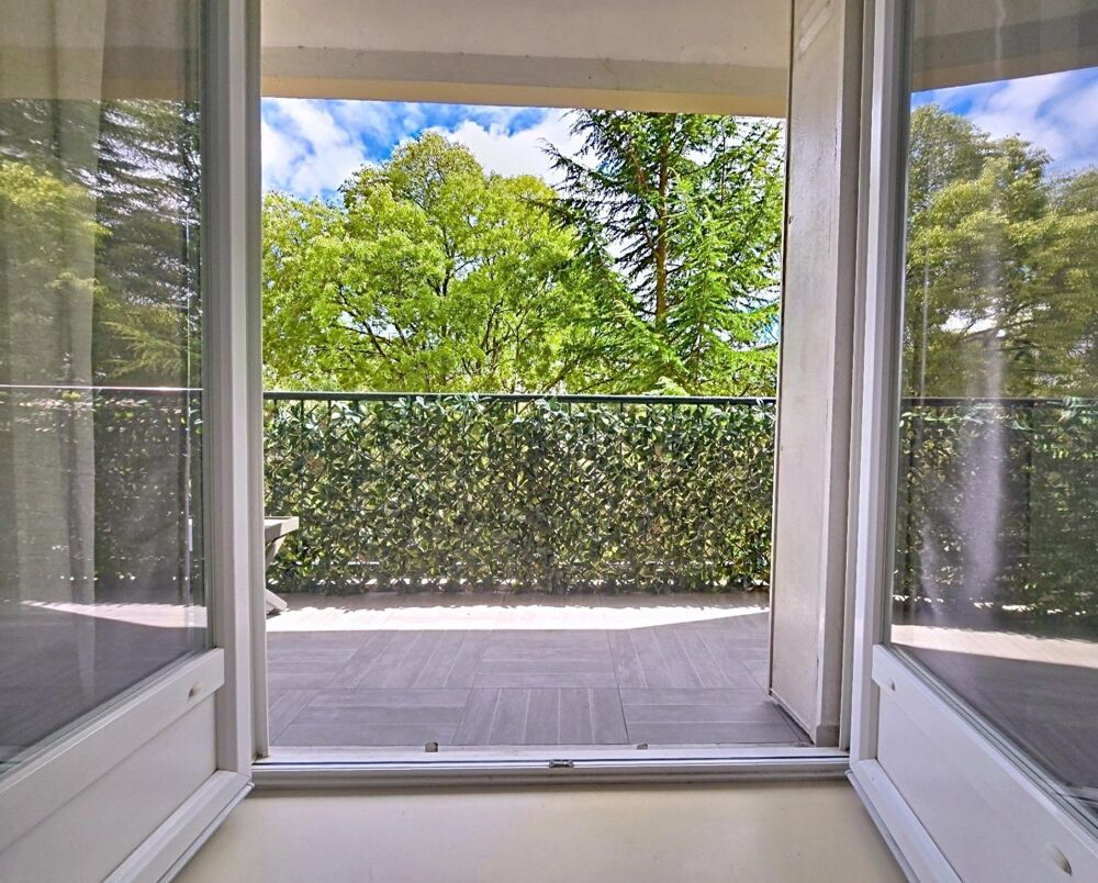 Vente Appartement Appartement rénové avec balcon, vue dégagée et cadre verdoyant Le bouscat