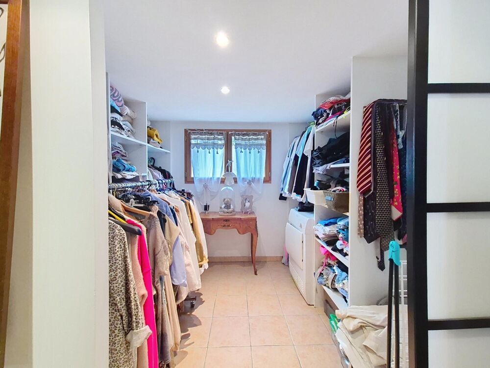 � vendre  Maison Charbonni�res-les-Bains (69260)