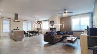  Maison  vendre 7 pices 195 m