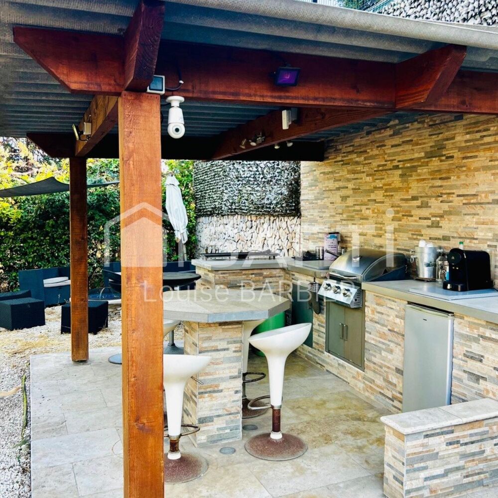Maison T6 120 m2, jardin, piscine, studio, garage