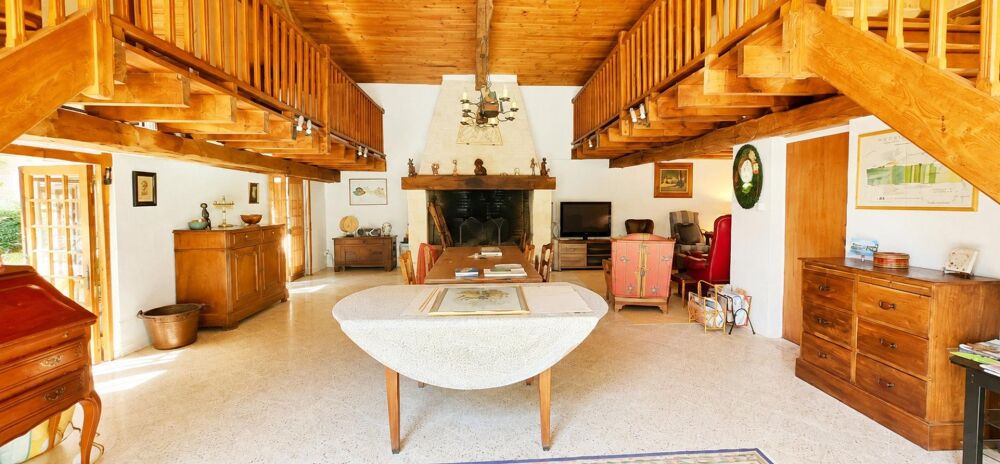 Vente Maison Ancienne ferme en Pierre de 150m2 avec piscine Saint-astier
