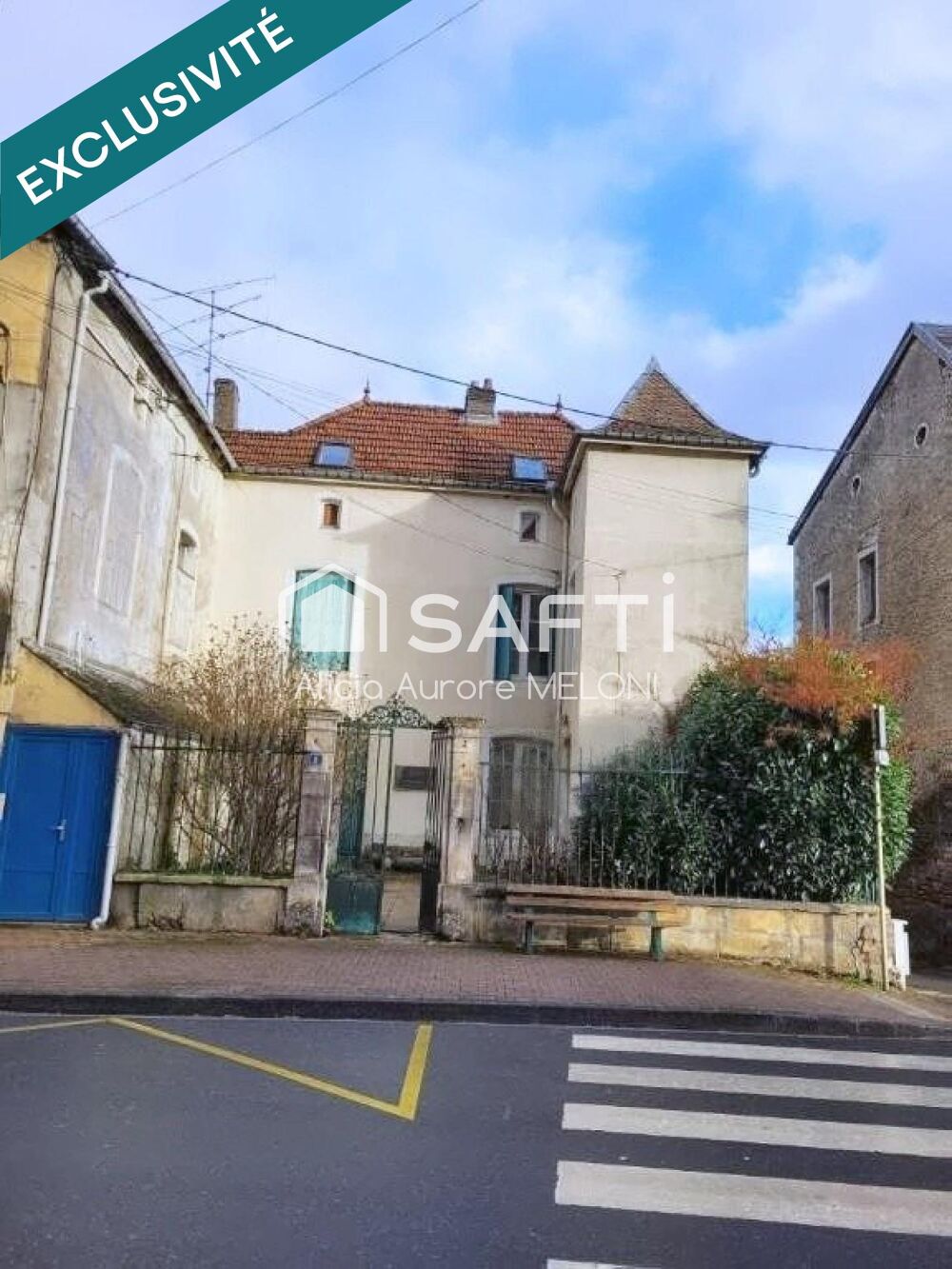 À VAUCOULEURS, profitez dun cadre paisible entre nature et patrimoine, dans un bien alliant confort et sérénité.