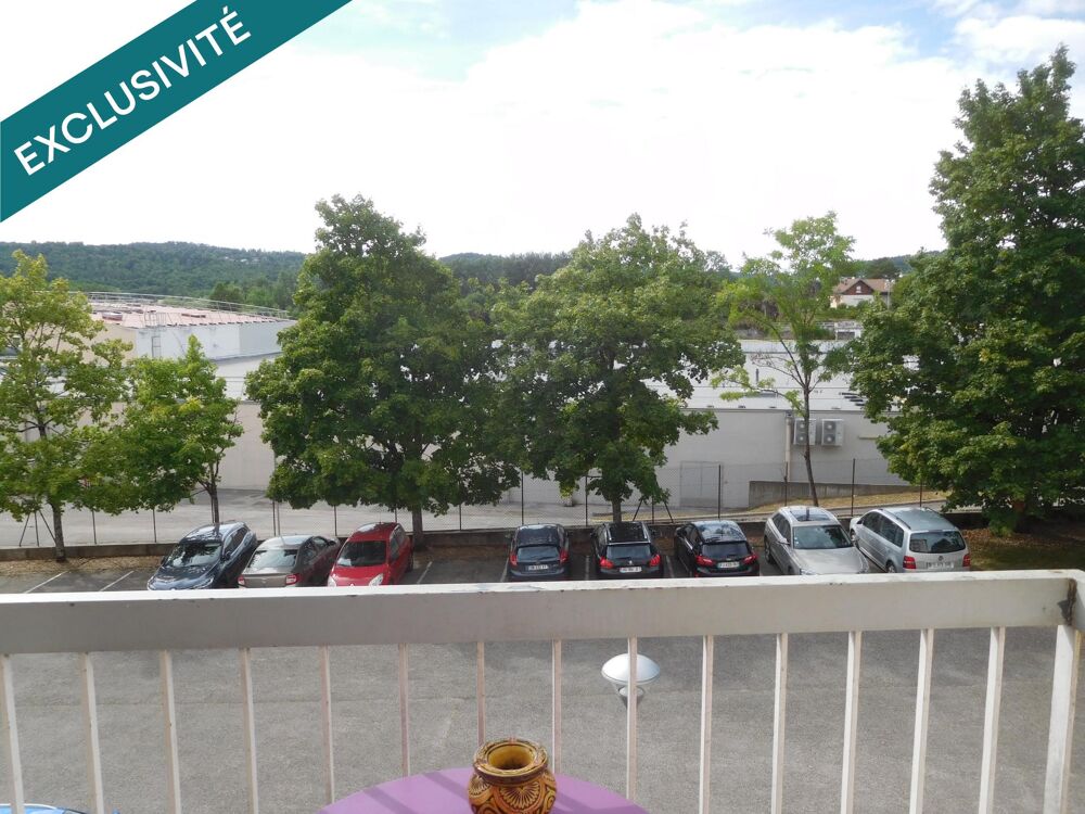Appartement T4, 1er étage, 80 m2, 3 Chambres, 2 Balcons, Garage, Parking, Cave, Grenier,