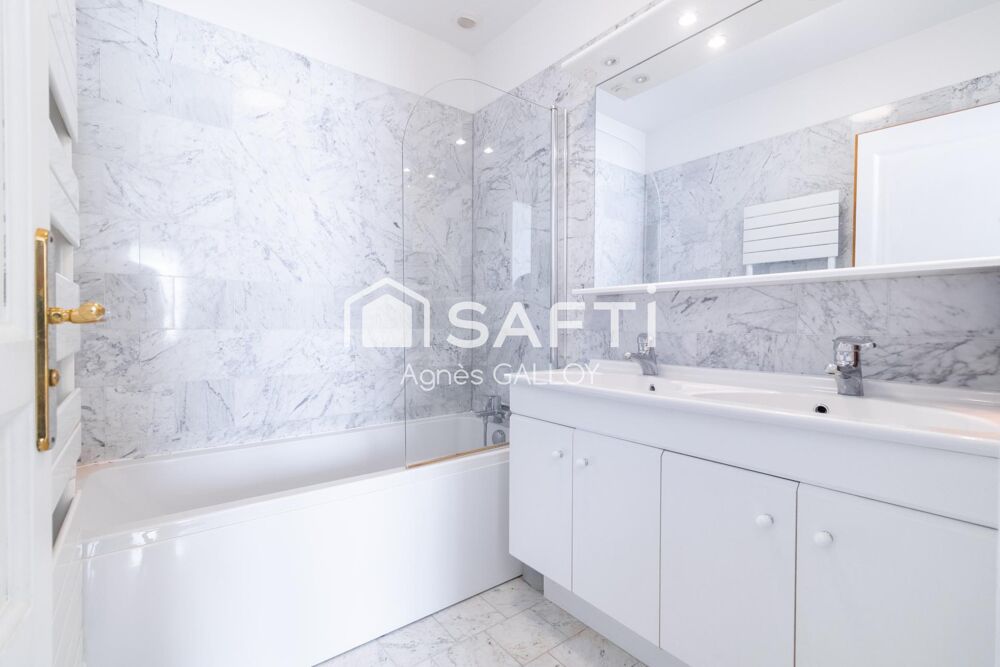 � vendre  Maison Versailles (78000)