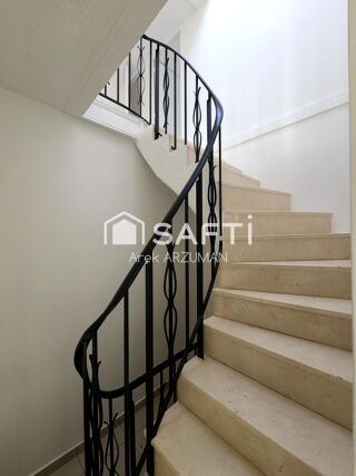  Maison à vendre 6 pièces 277 m²