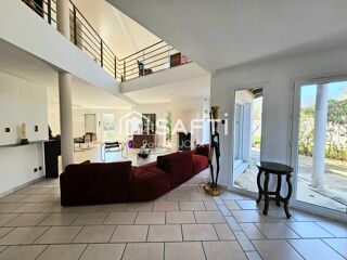  Maison à vendre 7 pièces 375 m²