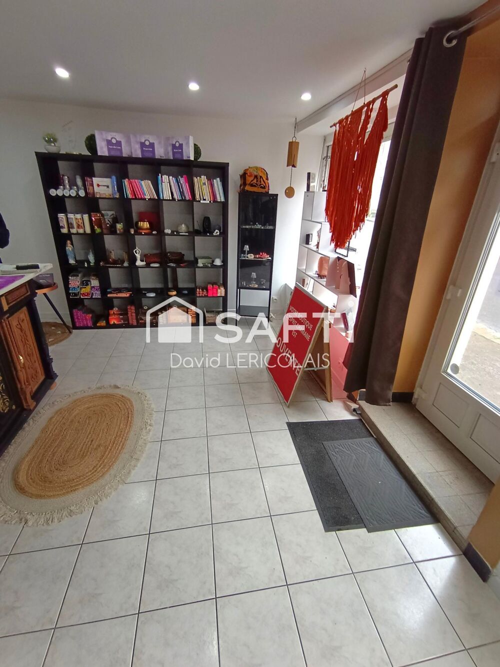LOGEMENT ENTIEREMENT REFAIT A NEUF