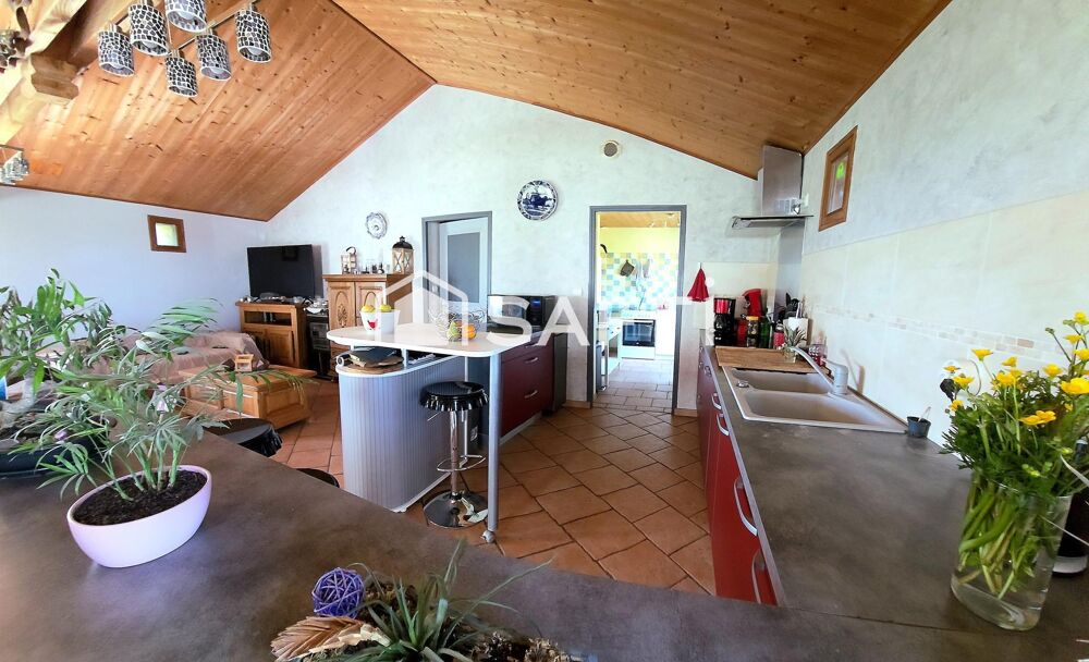 Belle maison en pierre, familiale au calme