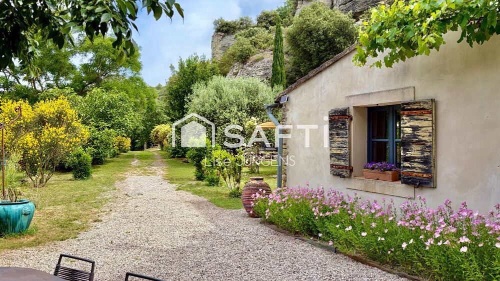 Propriété de caractère 12P, 351m2