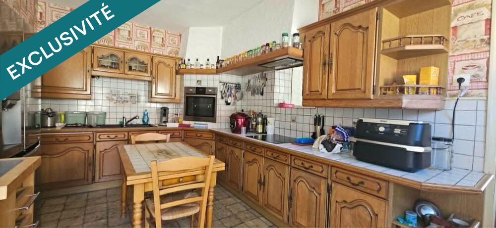Maison semi individuelle - Plain pied - 3 Chambres - Grenier aménageable - Cour - Jardin - Grand garage - Parking