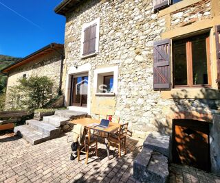  Maison à vendre 12 pièces 262 m²