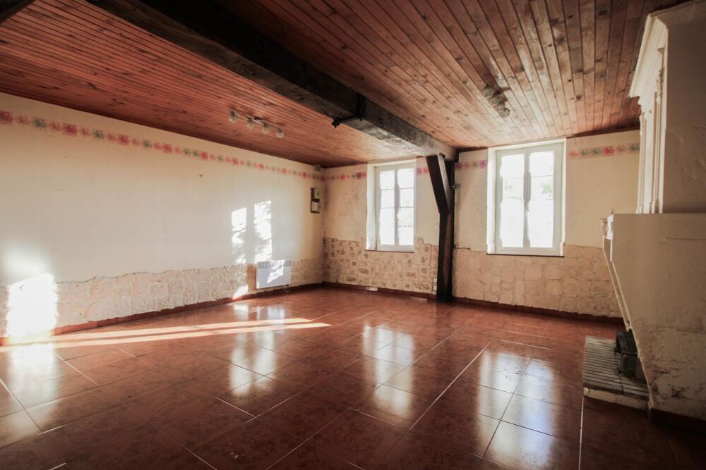 Maison de 2 chambres avec garage dans un écrin de verdure