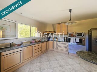  Maison � vendre 6 pi�ces 215 m�