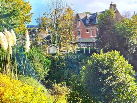   Villa rare et exceptionnelle, 275 m2 face baie Maison - 7 pi�ce(s) - 276 m�