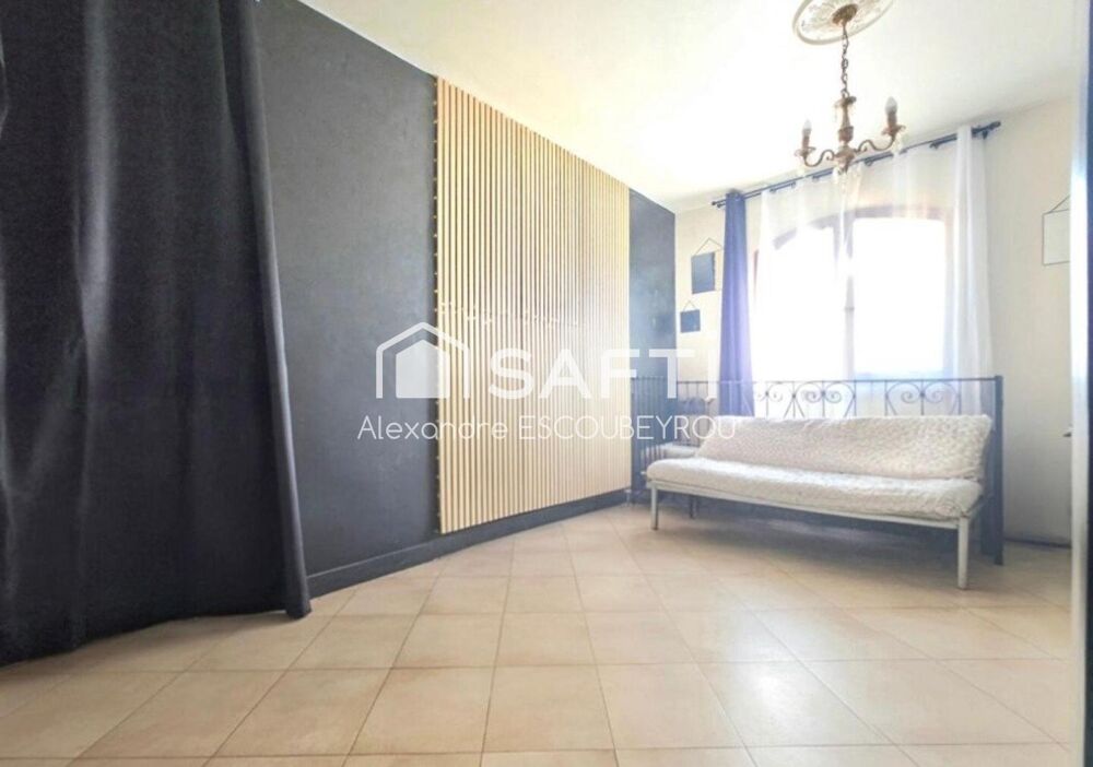 Vente Maison Villa indépendante en fond d'impasse à 15 mn à pied des plages et du port du Brusc. Six-fours-les-plages