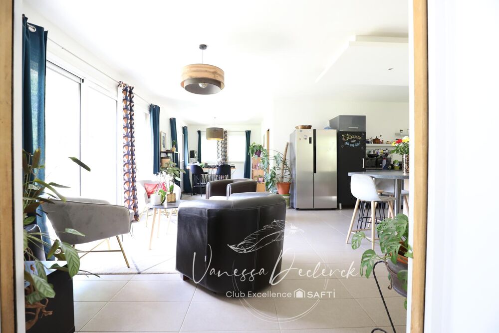 Vente Maison Nature, tranquillité et espace : 4 chambres, sous-sol total et aucun vis-à-vis. Sainte-mesme